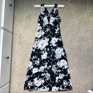 Black and white flower printed cotton dress